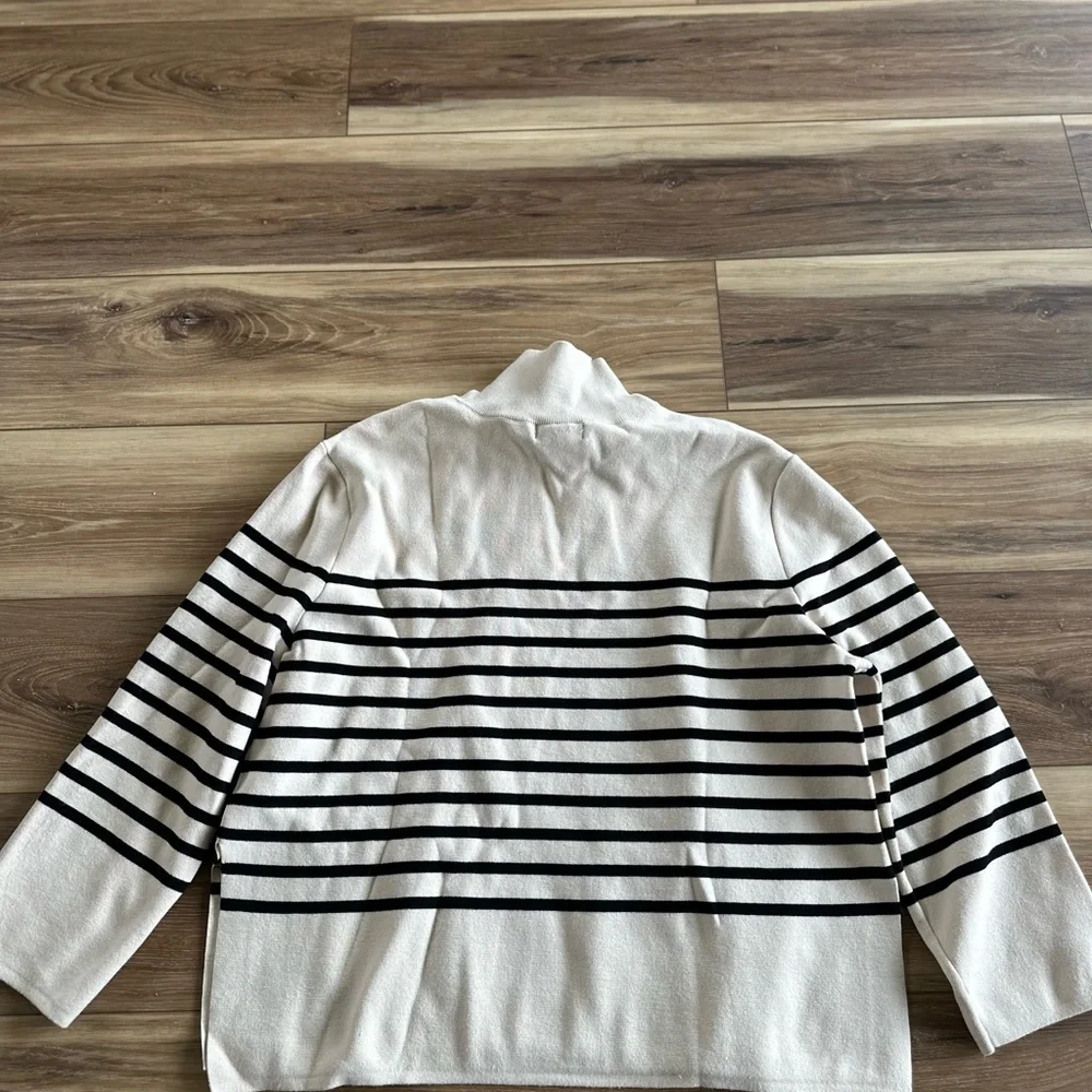 H&M womens high collar striped sweater size medium